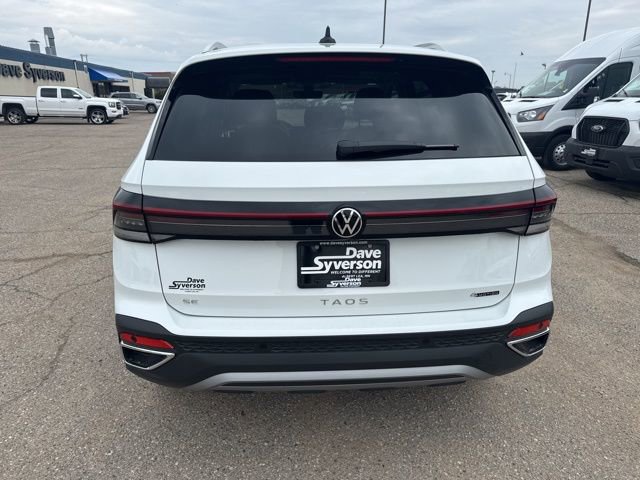 New 2025 Volkswagen Taos SE image 30
