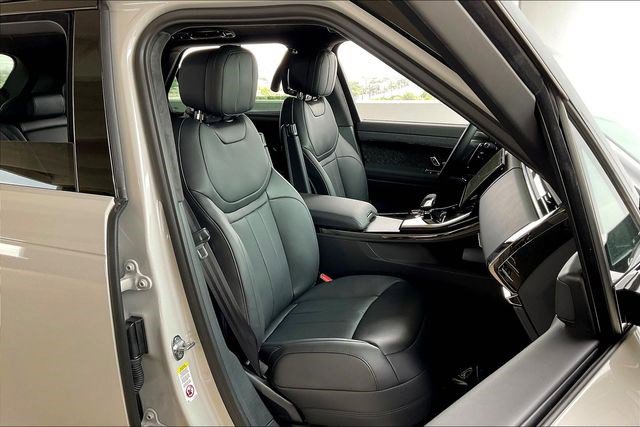 New 2025 Land Rover Range Rover Sport Autobiography image 12