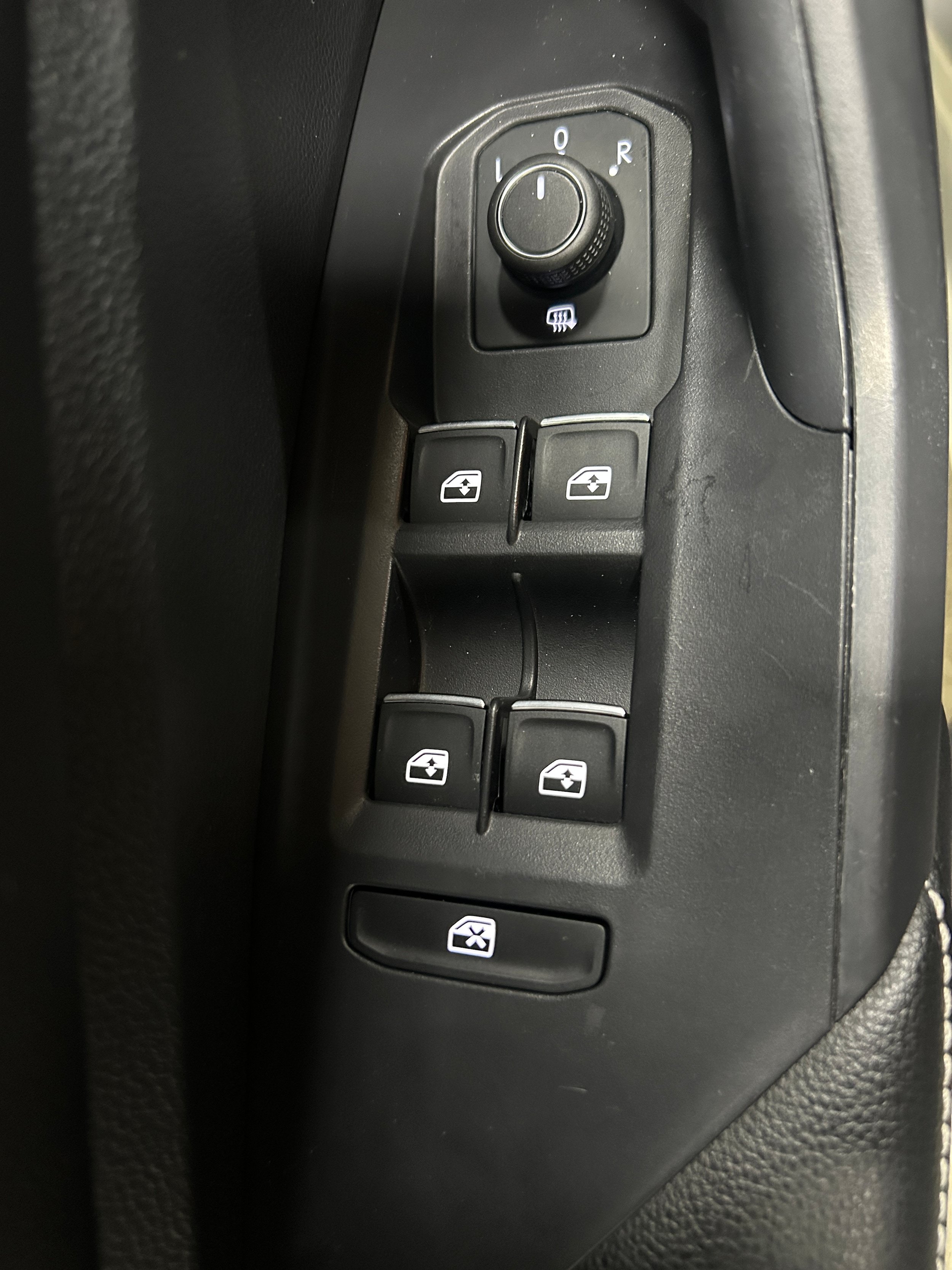 Used 2024 Volkswagen Jetta Sport FWD image 11