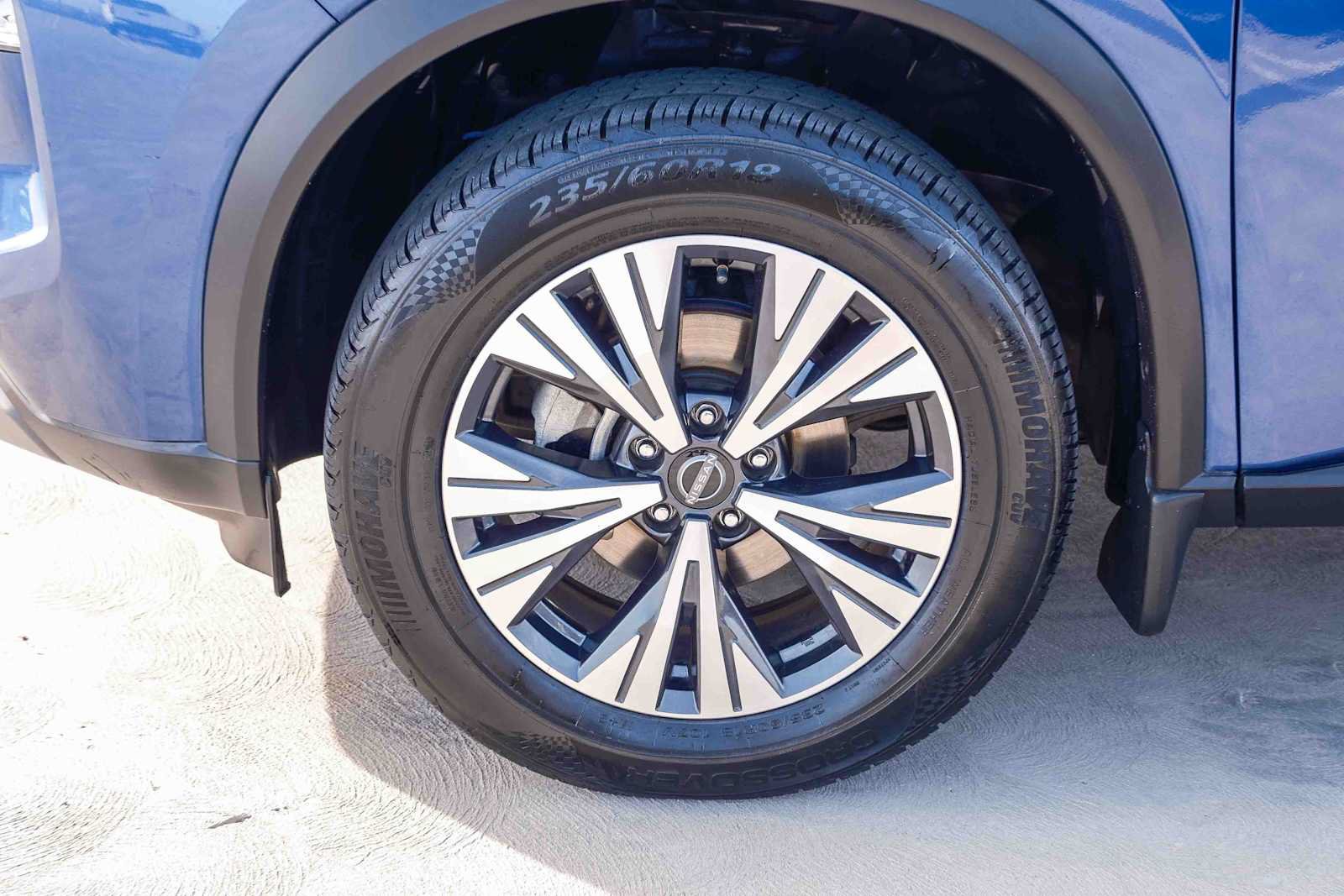 Used 2023 Nissan Rogue SV FWD image 10