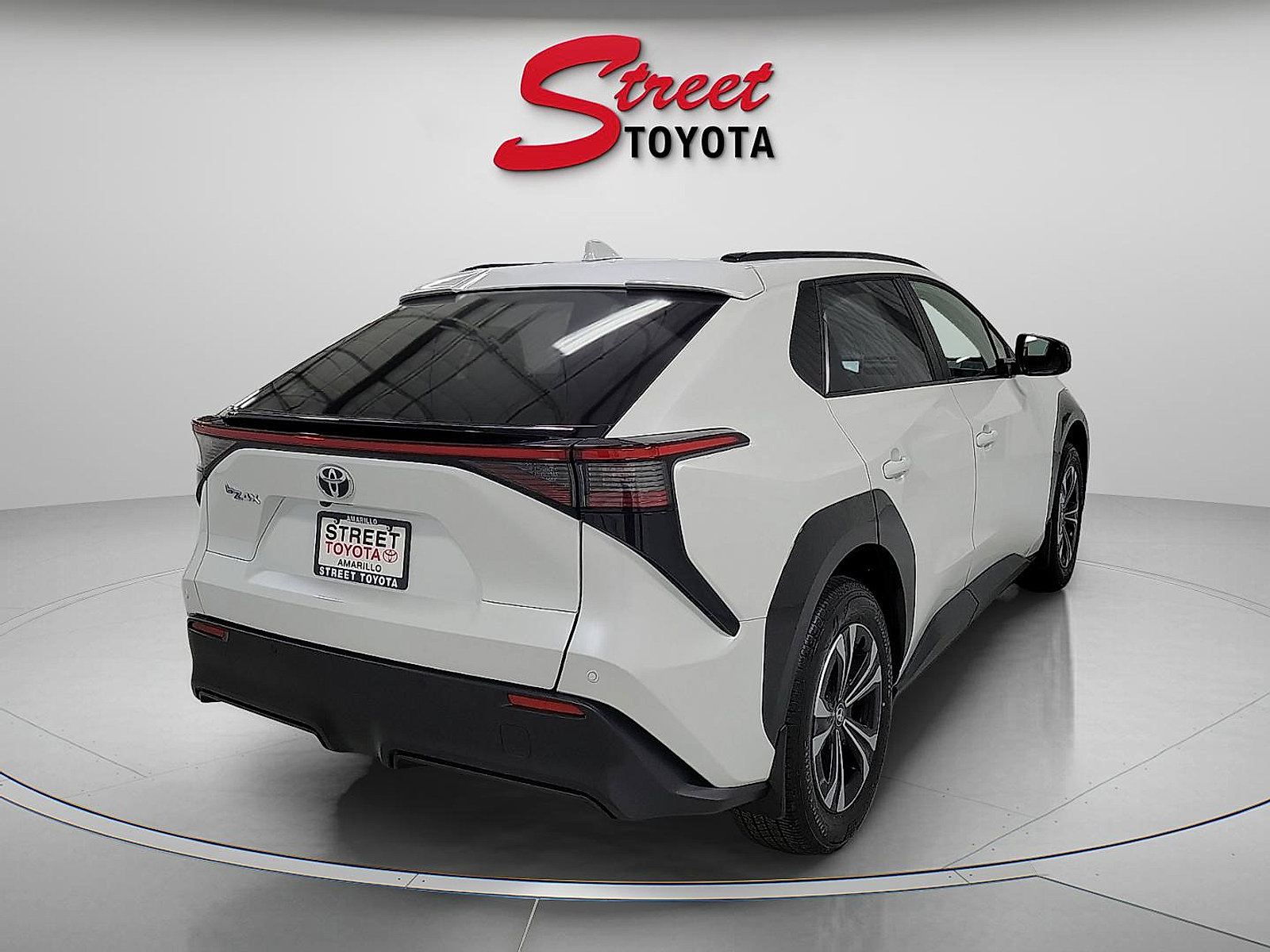 Certified 2023 Toyota bZ4X XLE image 5