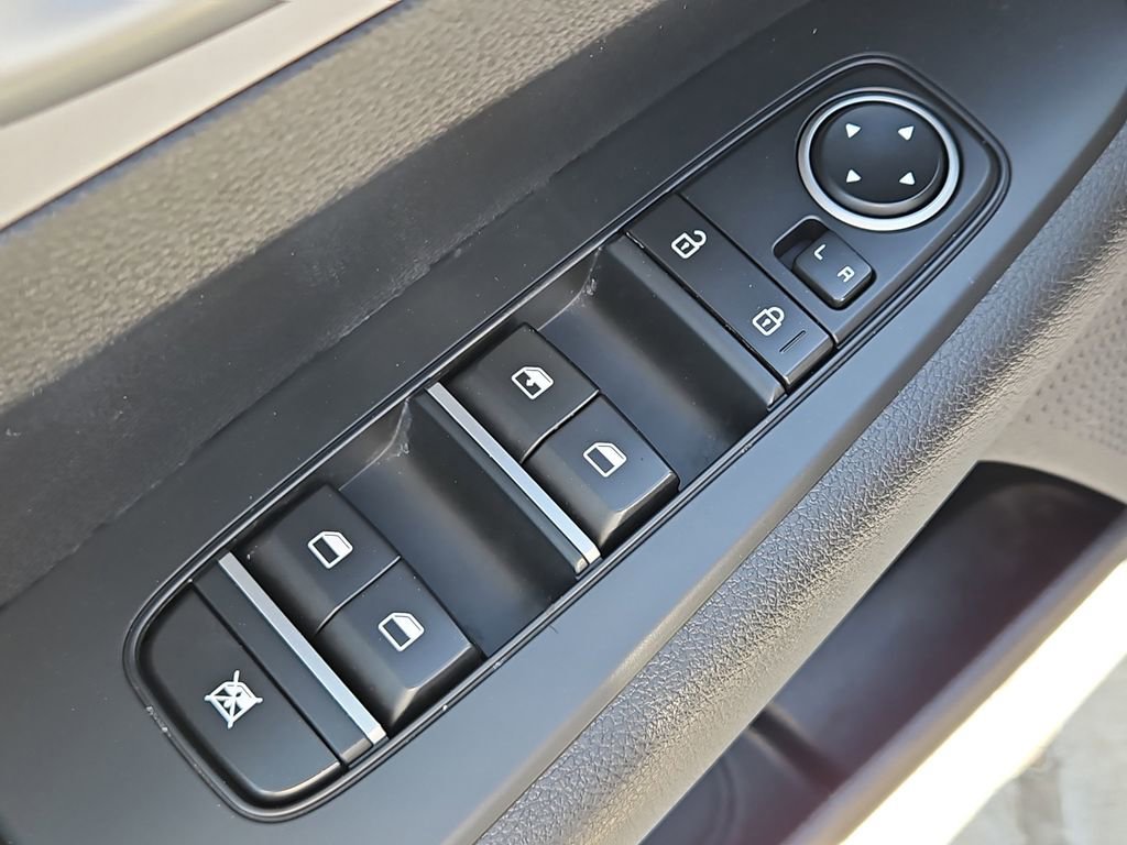 Used 2024 Kia Forte LXS image 19