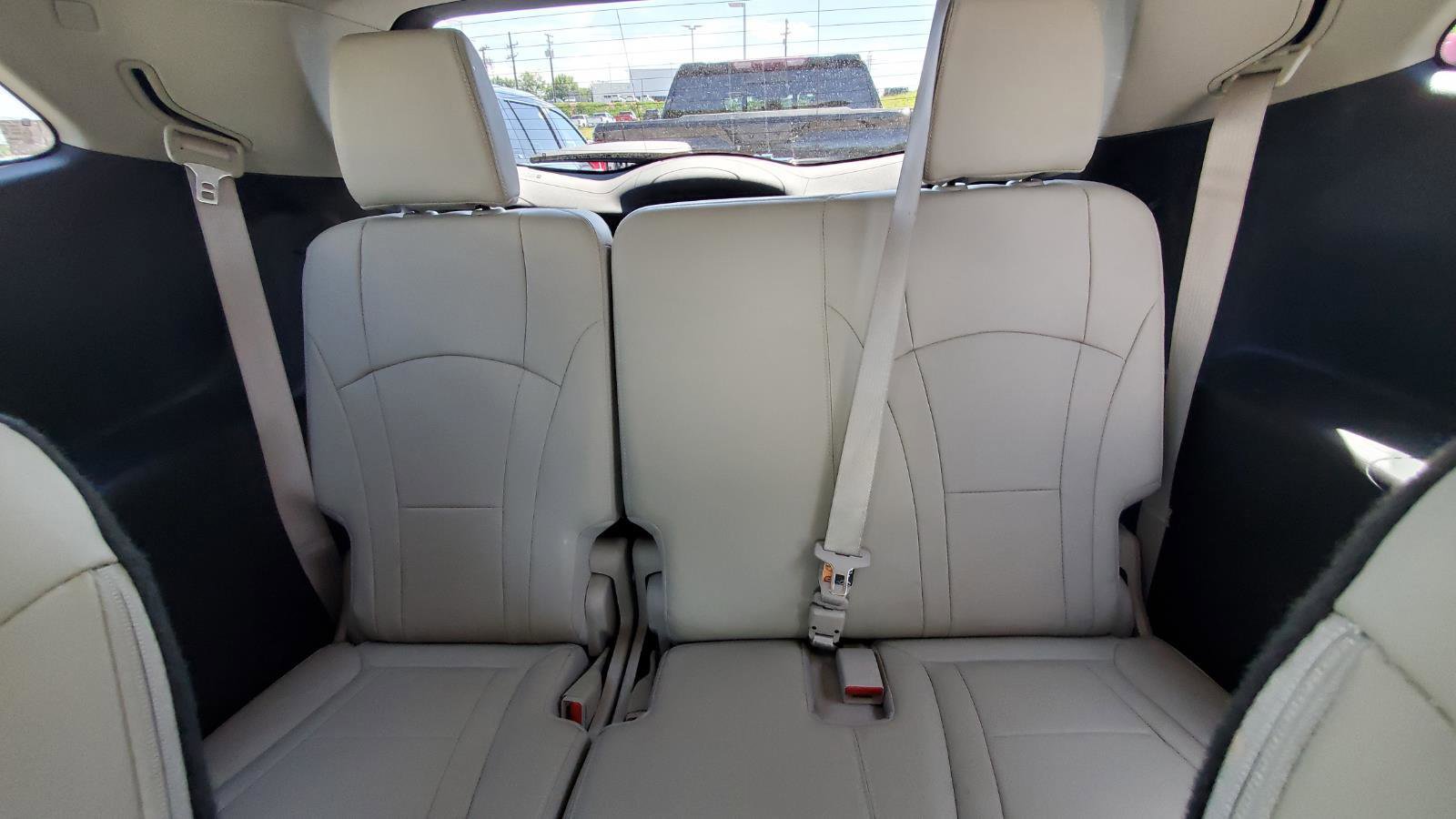 Used 2019 Buick Enclave Essence AWD/4WD image 7