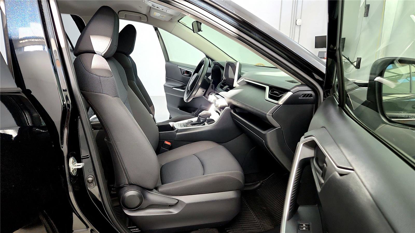 Certified 2023 Toyota RAV4 LE image 16