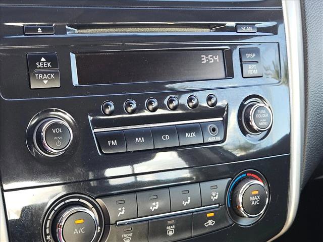 Used 2014 Nissan Altima 2.5 S w/ Sport Value Package image 18