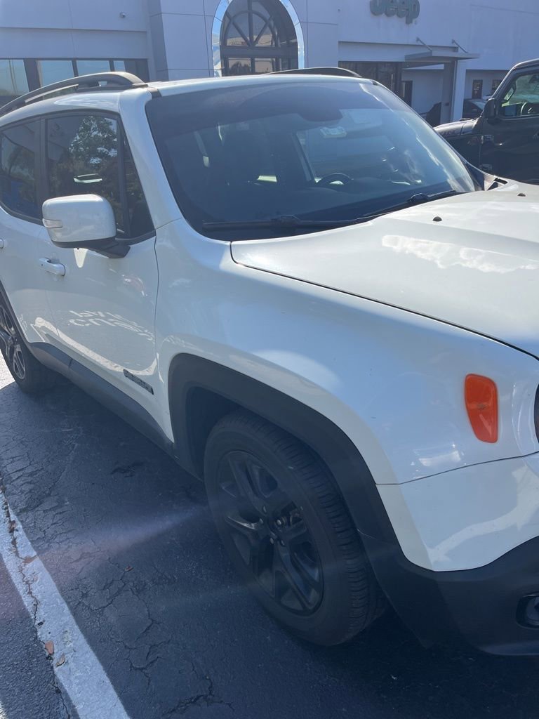 Used 2017 Jeep Renegade Altitude image 36