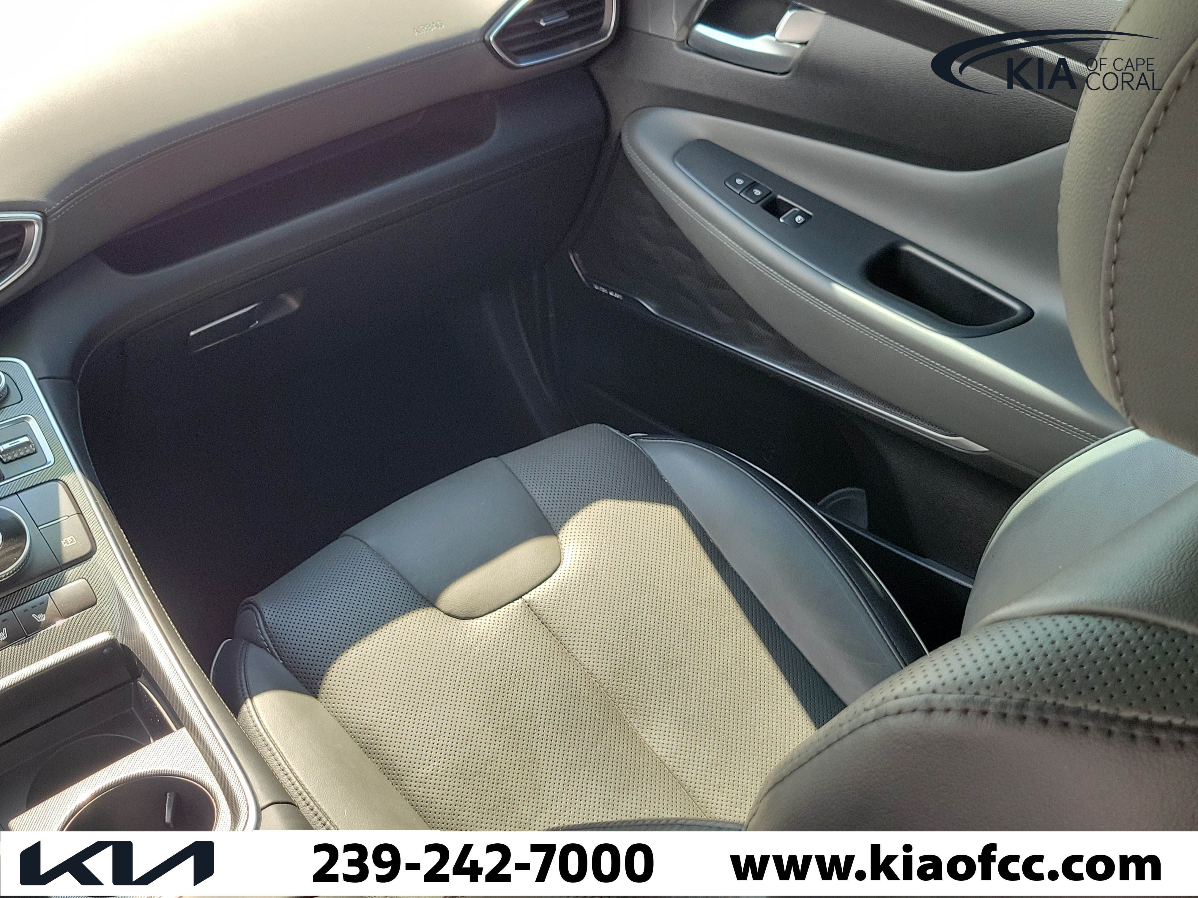 Used 2021 Hyundai Santa Fe SEL w/ Convenience + Premium Package FWD image 19