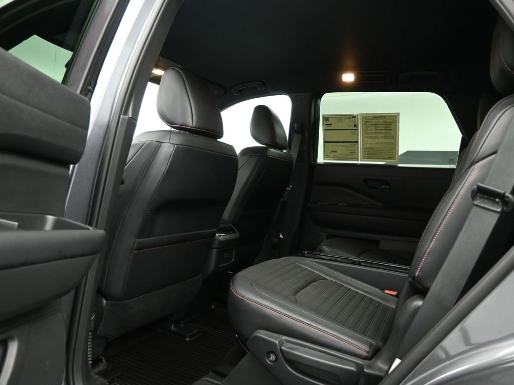 Used 2023 Nissan Pathfinder Rock Creek image 19