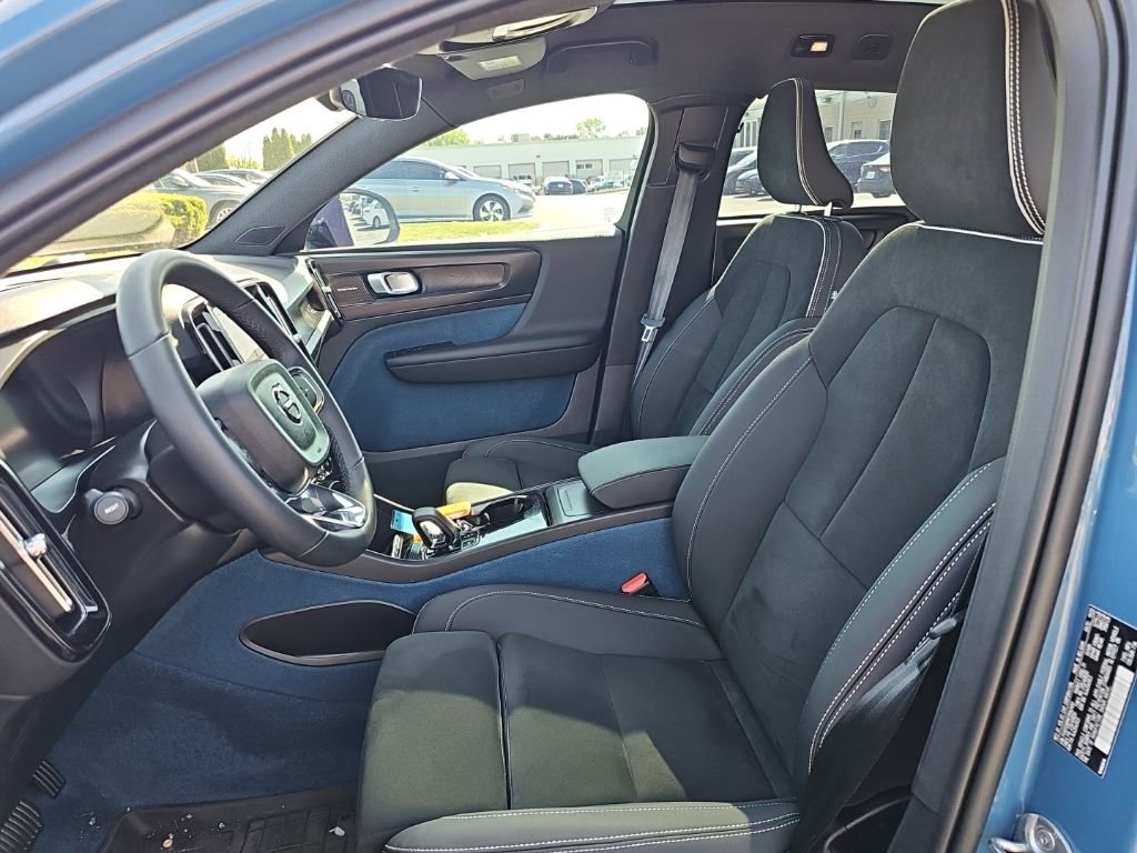 Used 2023 Volvo C40 P8 Recharge Ultimate w/ Protection Package Premier AWD/4WD image 3