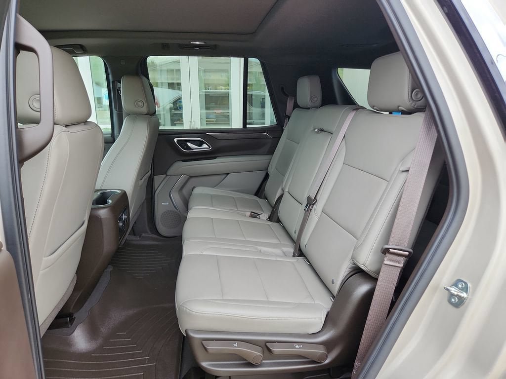 Certified 2021 Chevrolet Tahoe LT w/ LT Signature Package AWD/4WD image 29
