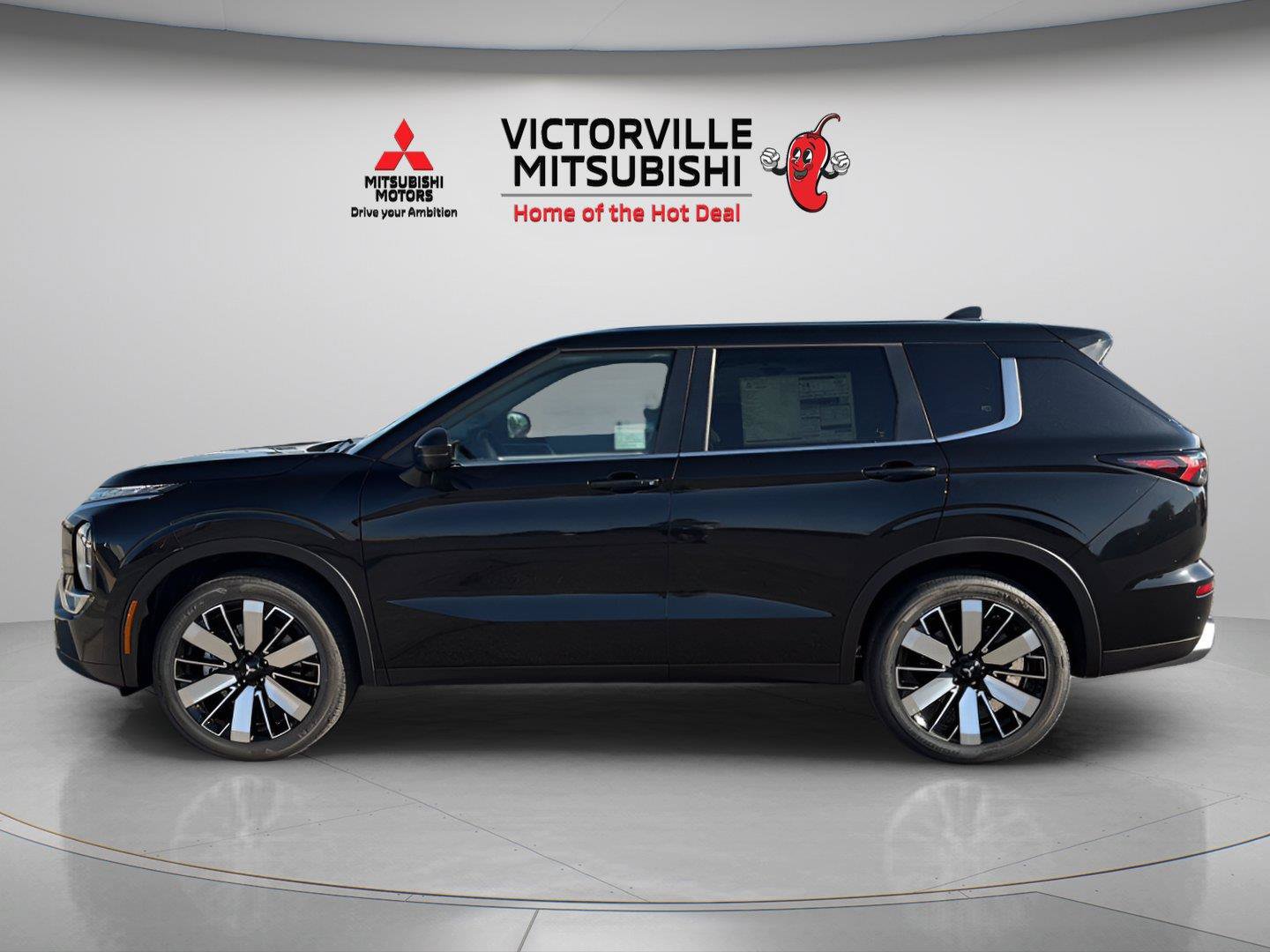 New 2026 Mitsubishi Outlander SE FWD image 2