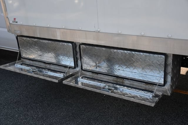 Used 2023 Ford E-450 and Econoline 450 Super Duty w/ Power Windows & Locks Group RWD image 14