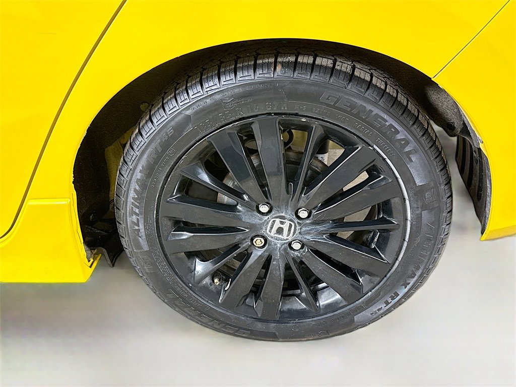 Used 2018 Honda Fit Sport image 27