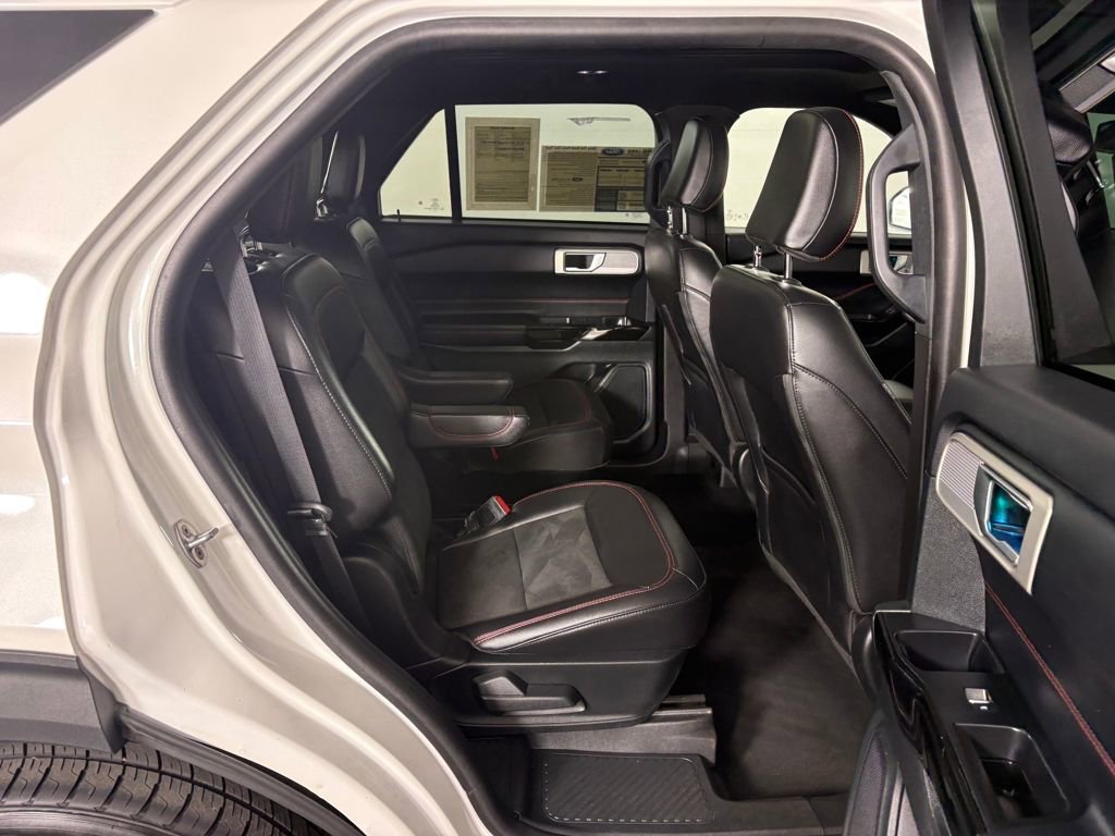 Used 2023 Ford Explorer ST-Line w/ Class IV Trailer Tow Package AWD/4WD image 37