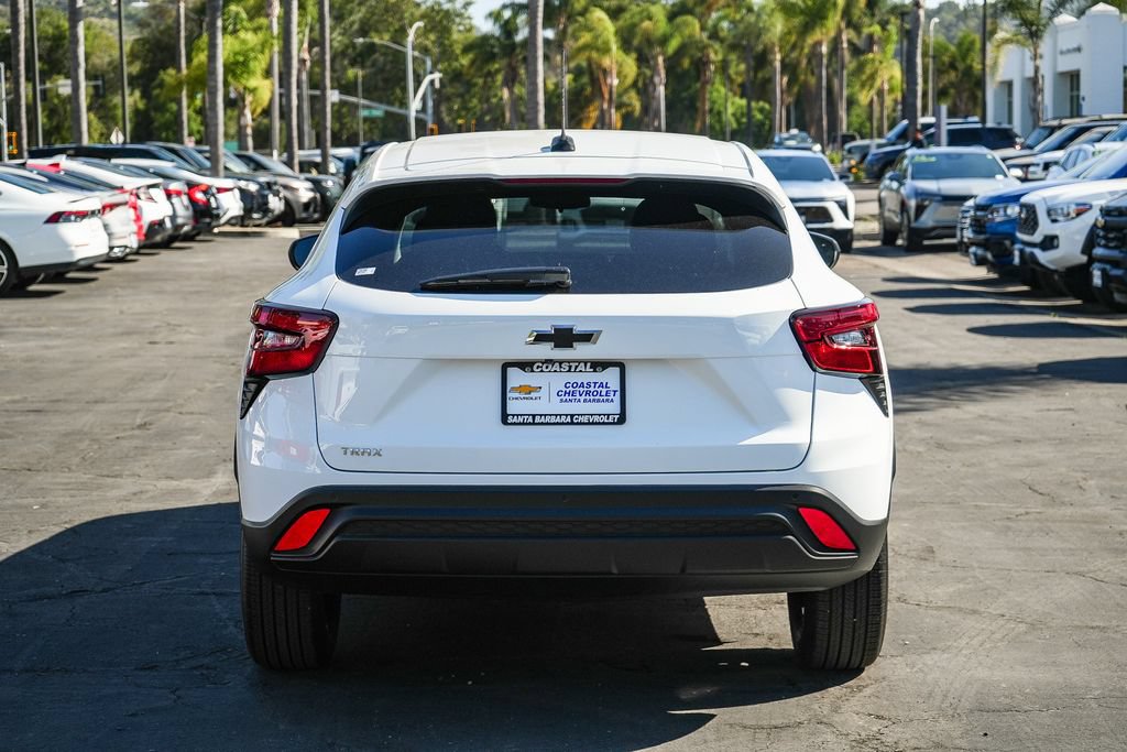 New 2026 Chevrolet Trax LS w/ Driver Confidence Package FWD image 5