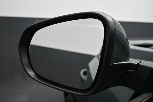 Used 2026 Chevrolet Trax LT FWD image 4
