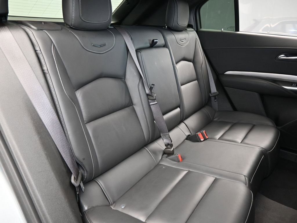 Used 2024 Cadillac XT4 Premium Luxury image 38