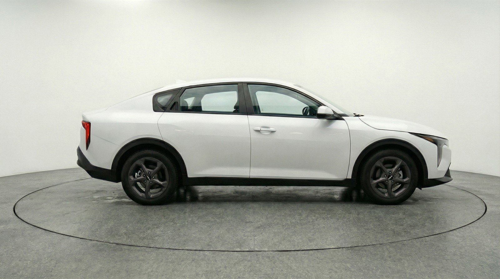Used 2025 Kia K4 FWD image 9