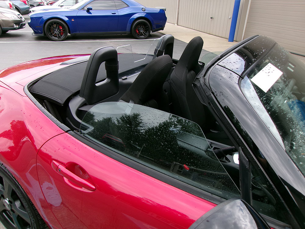 Used 2016 MAZDA MX-5 Miata Sport RWD image 8