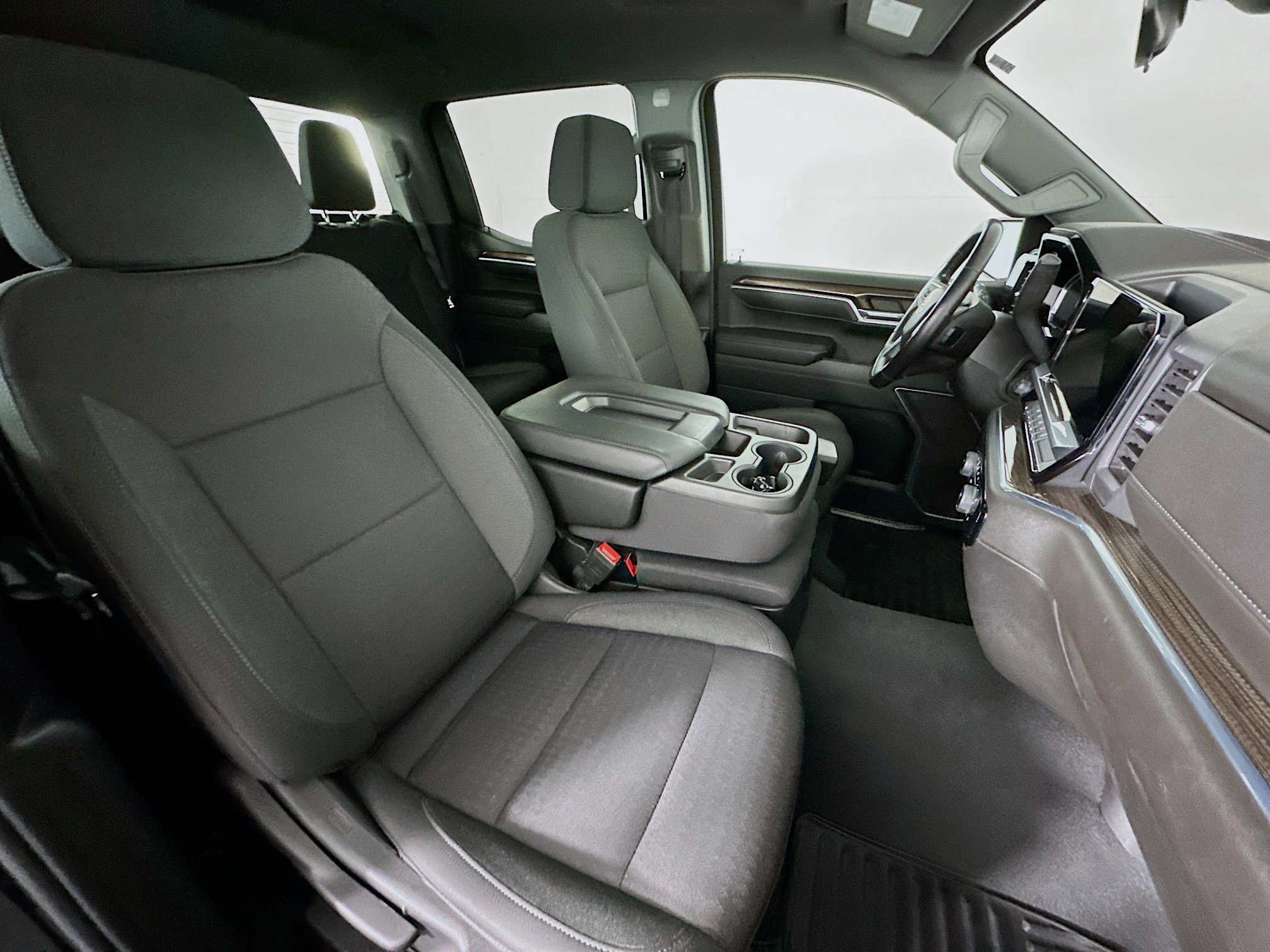 Used 2022 Chevrolet Silverado 1500 LT image 30