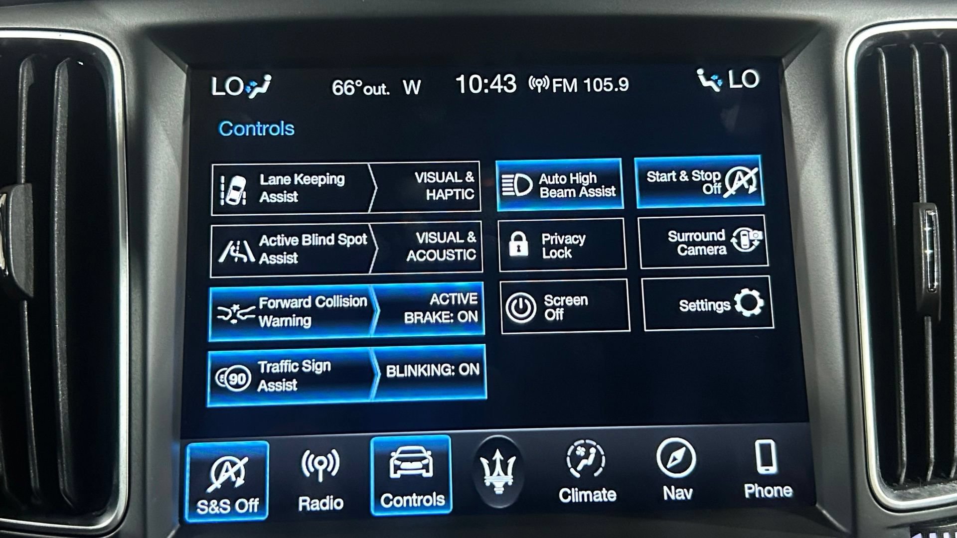 Used 2019 Maserati Levante GranLusso AWD/4WD image 82
