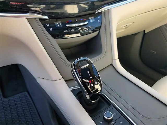 Certified 2023 Cadillac XT6 Premium Luxury image 19