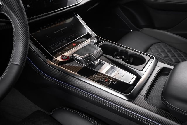 Used 2024 Audi SQ8 Prestige AWD/4WD image 32