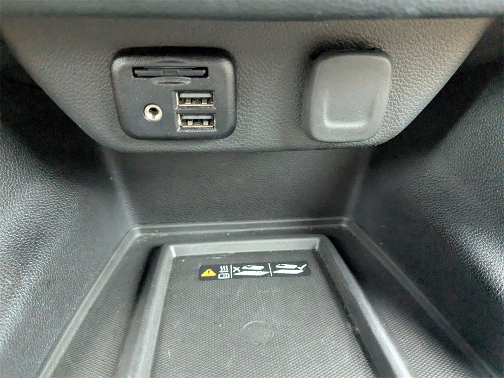 Certified 2023 Chevrolet Traverse Premier w/ LPO, Floor Liner Package image 18