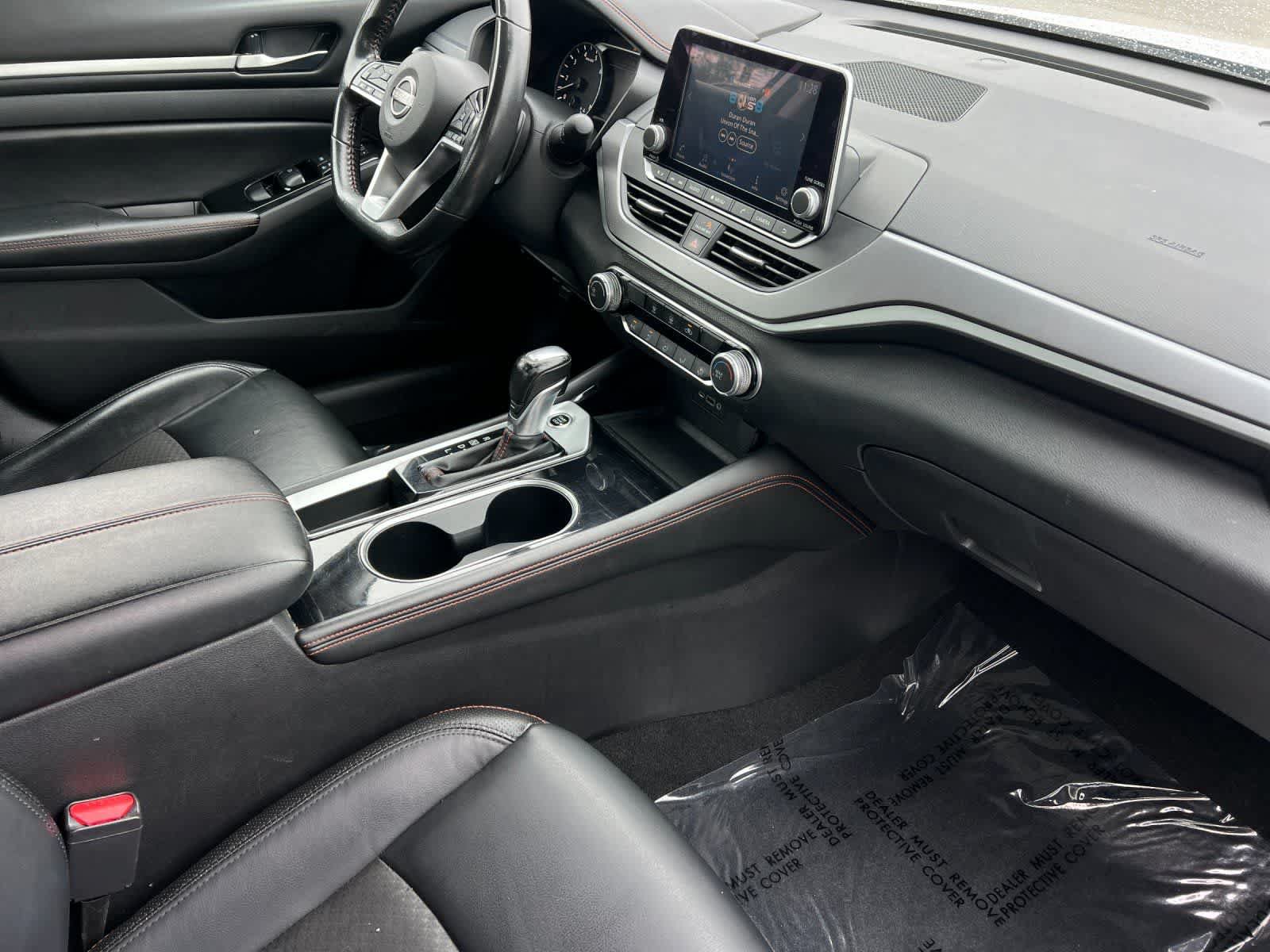 Used 2024 Nissan Altima 2.5 SR FWD image 16