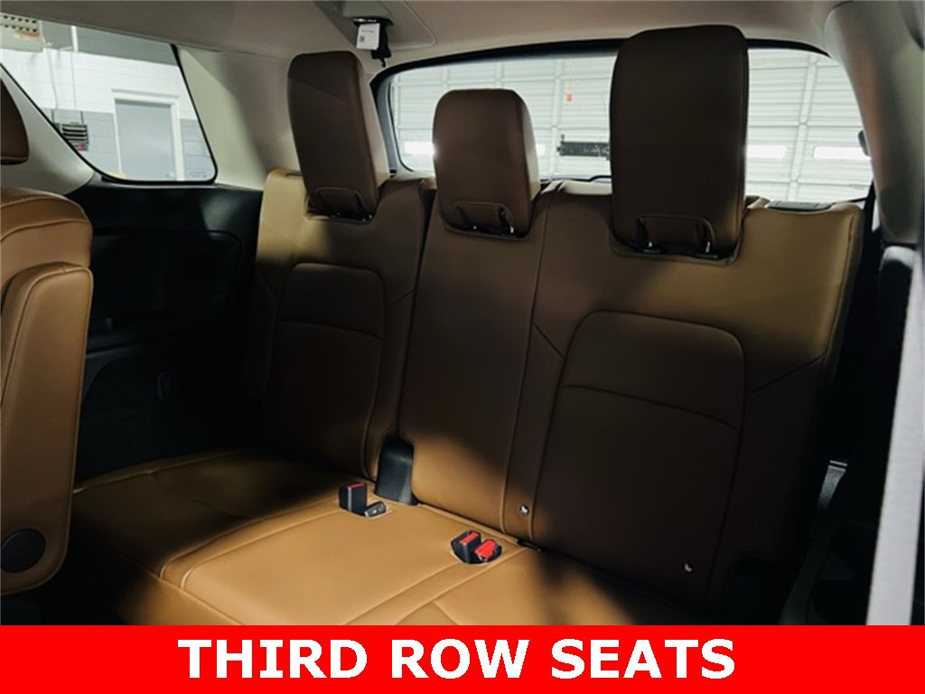 New 2026 Nissan Pathfinder Platinum image 10