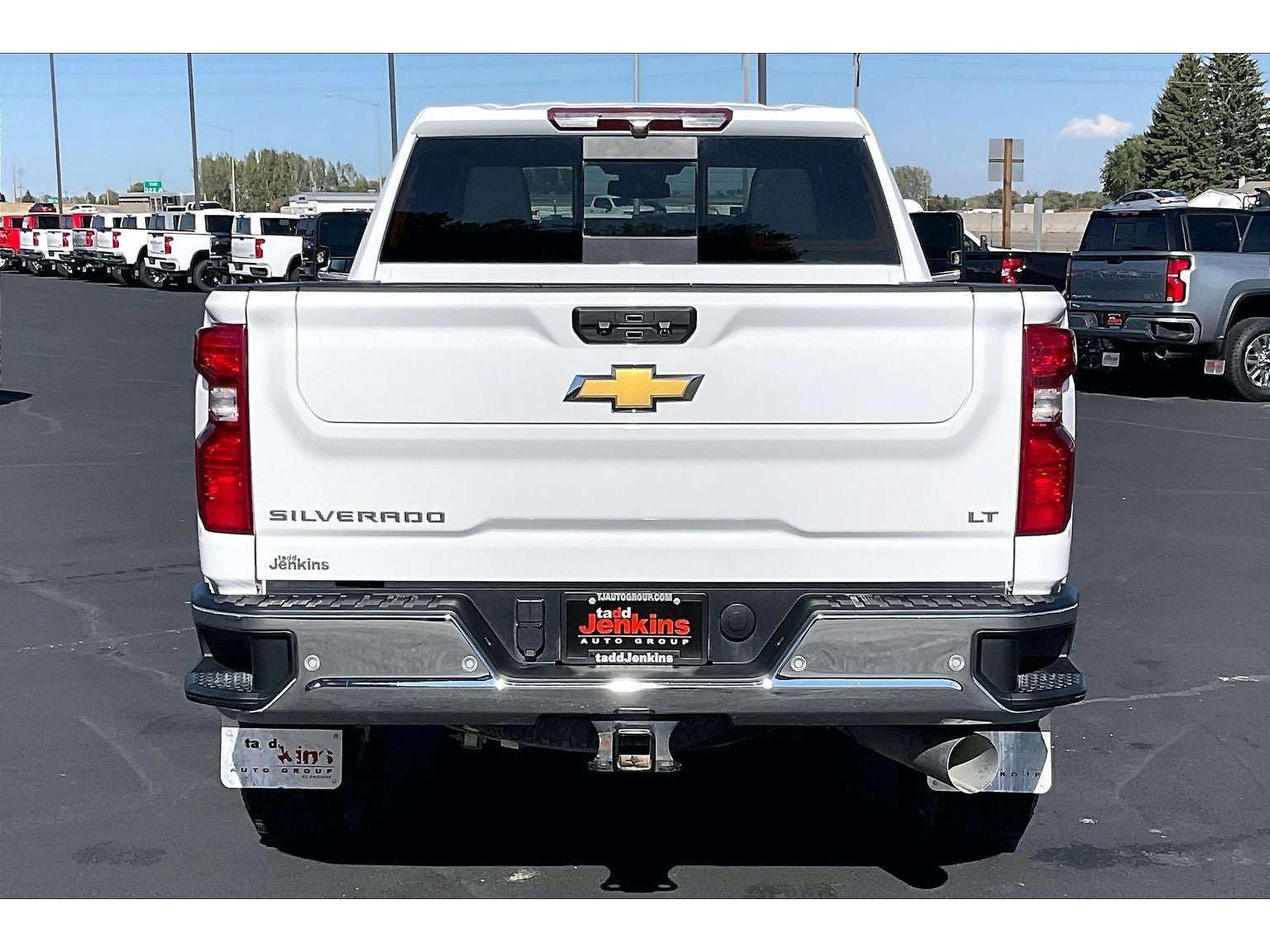 Used 2025 Chevrolet Silverado 3500 LT w/ Safety Package AWD/4WD image 4