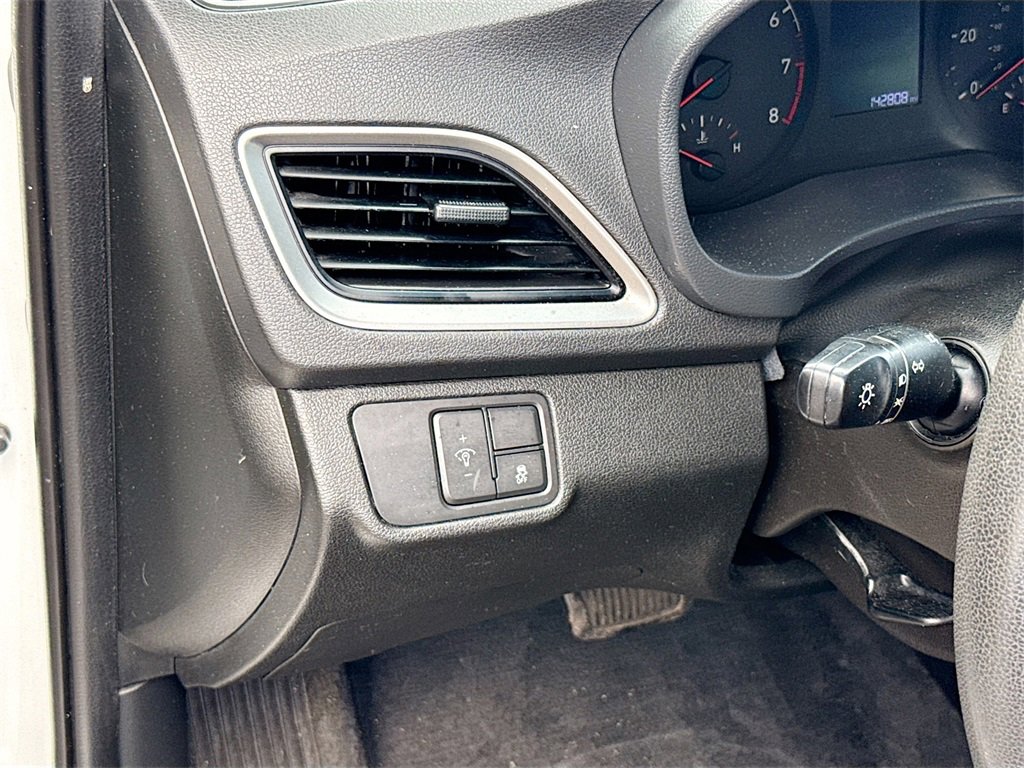 Used 2018 Hyundai Accent SE image 11