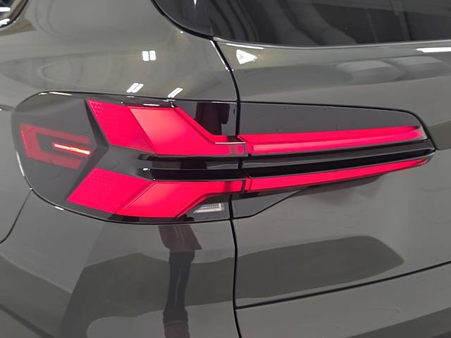 Certified 2025 BMW X5 xDrive40i w/ M Sport Package image 30