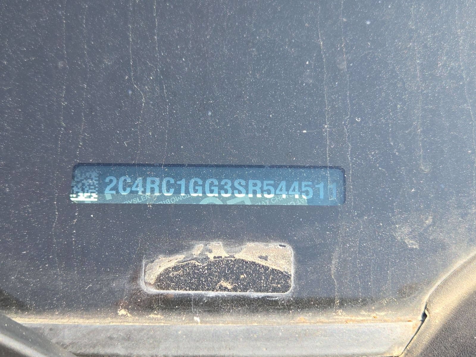 Used 2025 Chrysler Pacifica Limited FWD image 7