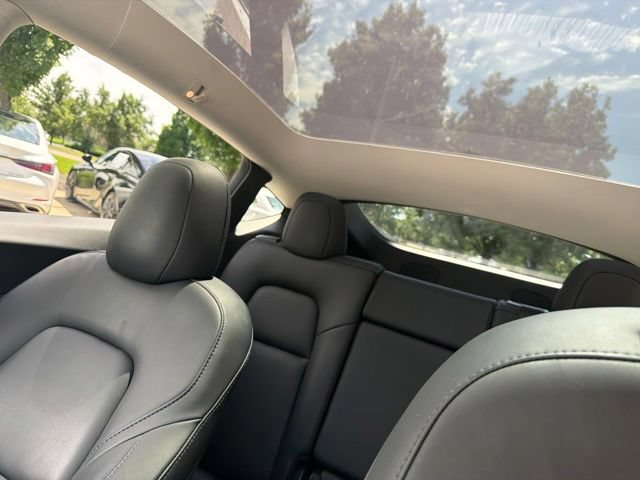 Used 2021 Tesla Model Y Long Range AWD/4WD image 16