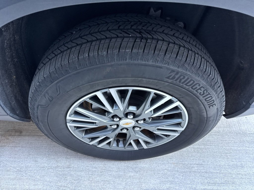 Used 2024 Chevrolet Traverse LT image 18