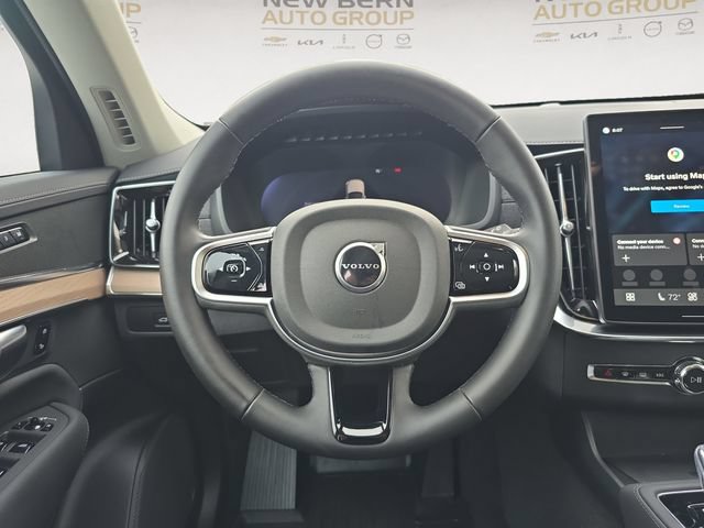 Used 2025 Volvo XC90 B6 Core AWD/4WD image 12