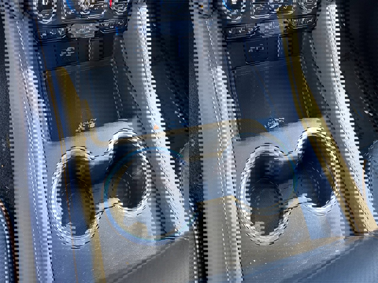 Used 2024 GMC Yukon AT4 w/ AT4 Premium Plus Package image 18