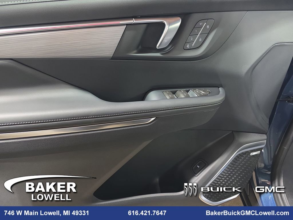 New 2026 Buick Enclave Preferred w/ Power Package image 32