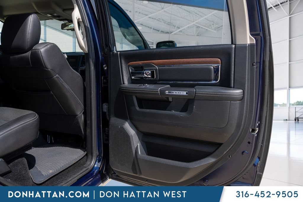Used 2016 RAM 1500 Laramie AWD/4WD image 23