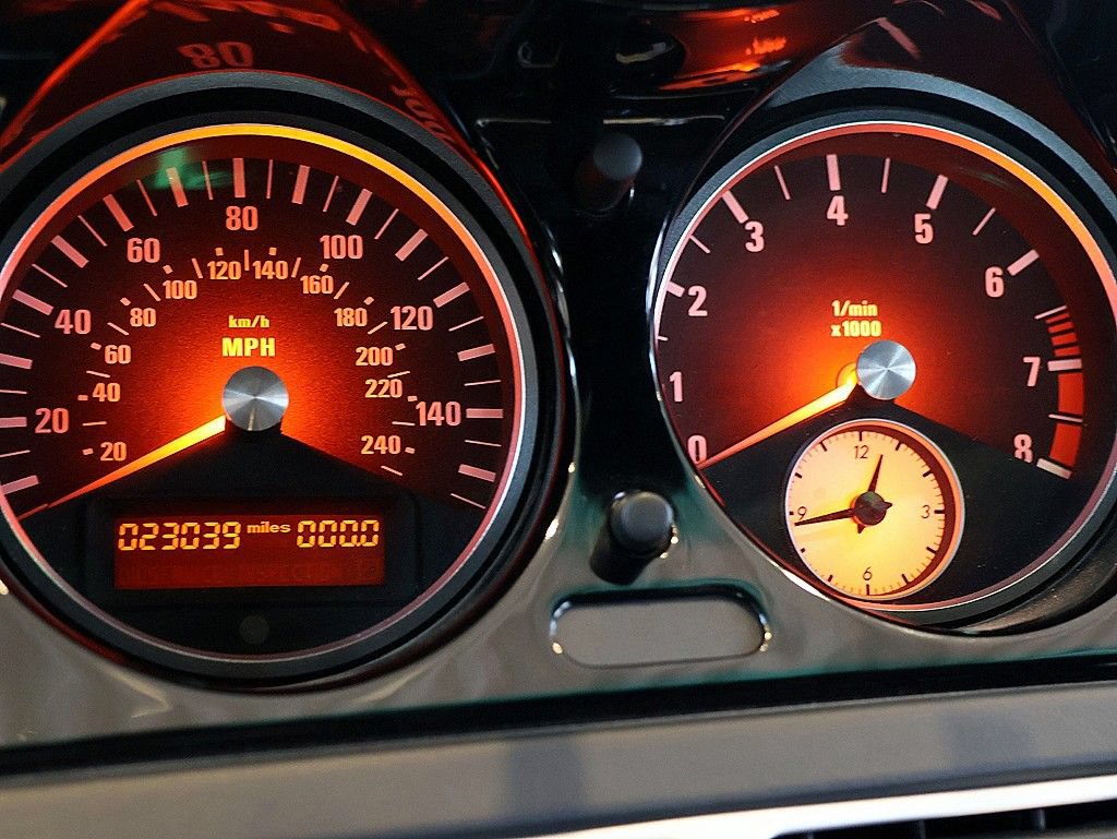 Used 2001 BMW Z8 RWD image 36