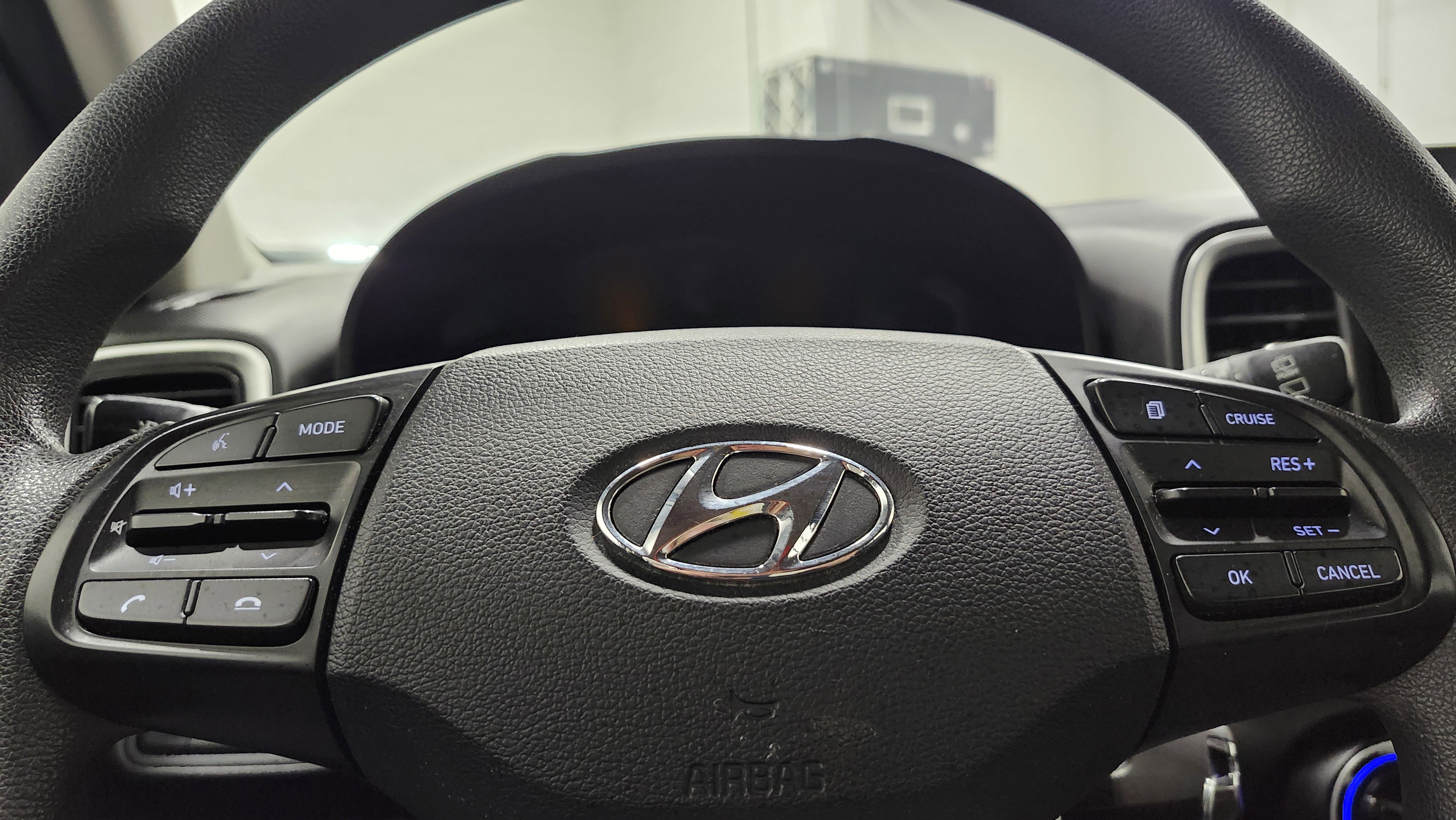 Used 2021 Hyundai Venue SE image 23