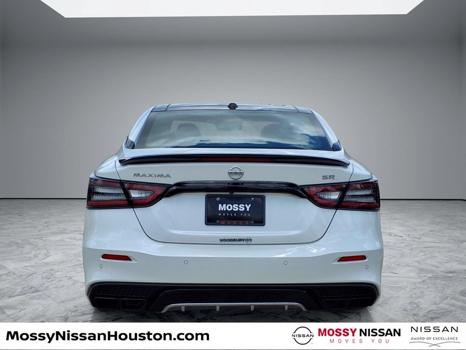 Used 2021 Nissan Maxima SR w/ Sport Mat Group FWD image 6
