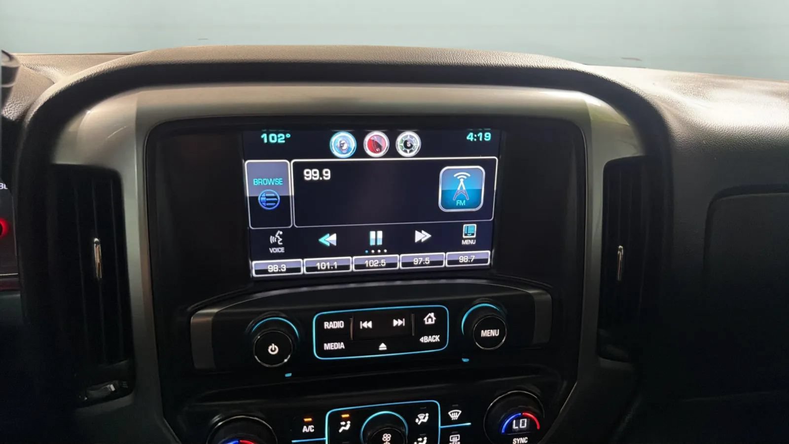 Used 2015 Chevrolet Silverado 1500 LT w/ LT Convenience Package RWD image 13
