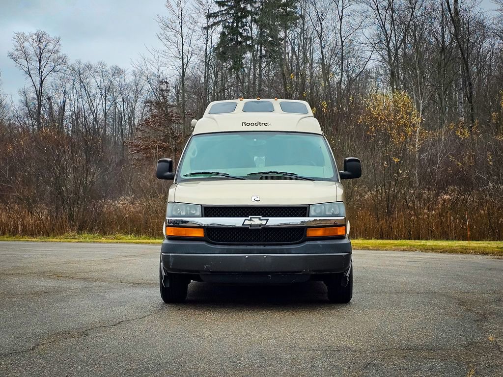 Used 2006 Chevrolet Express 3500 Extended w/ Power and Light Package image 9