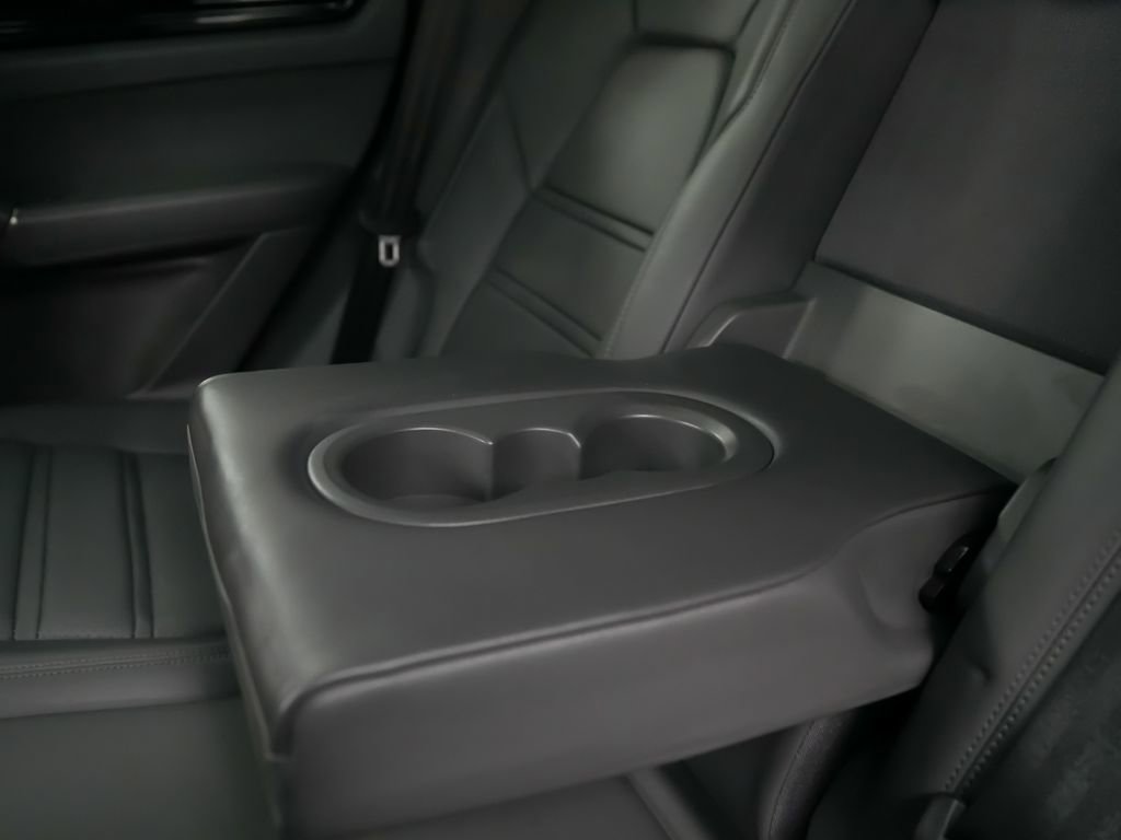 Certified 2023 Porsche Cayenne w/ Premium Package AWD/4WD image 19