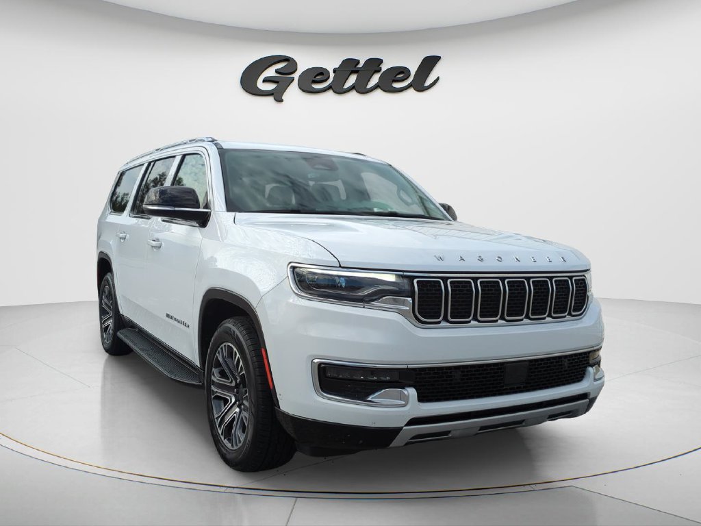 Used 2024 Jeep Wagoneer L Series II RWD image 3