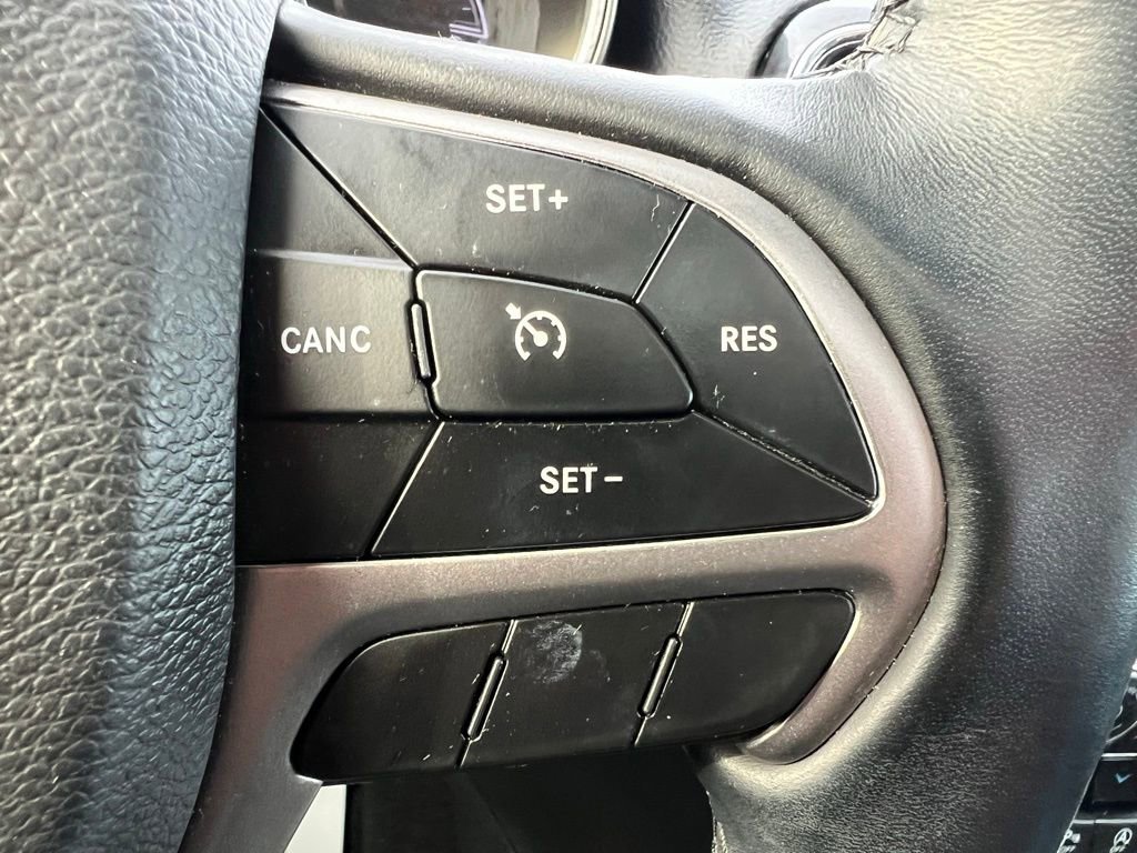 Used 2021 Jeep Grand Cherokee Limited image 40