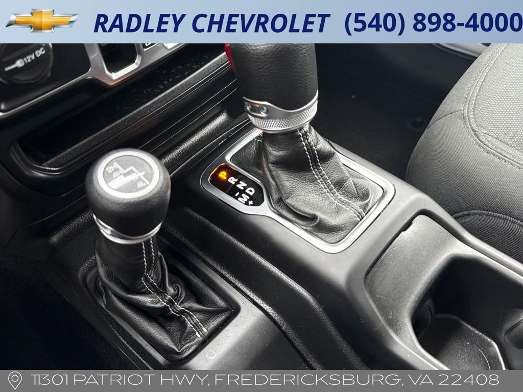 Used 2022 Jeep Wrangler Unlimited Sahara w/ Cold Weather Group image 11