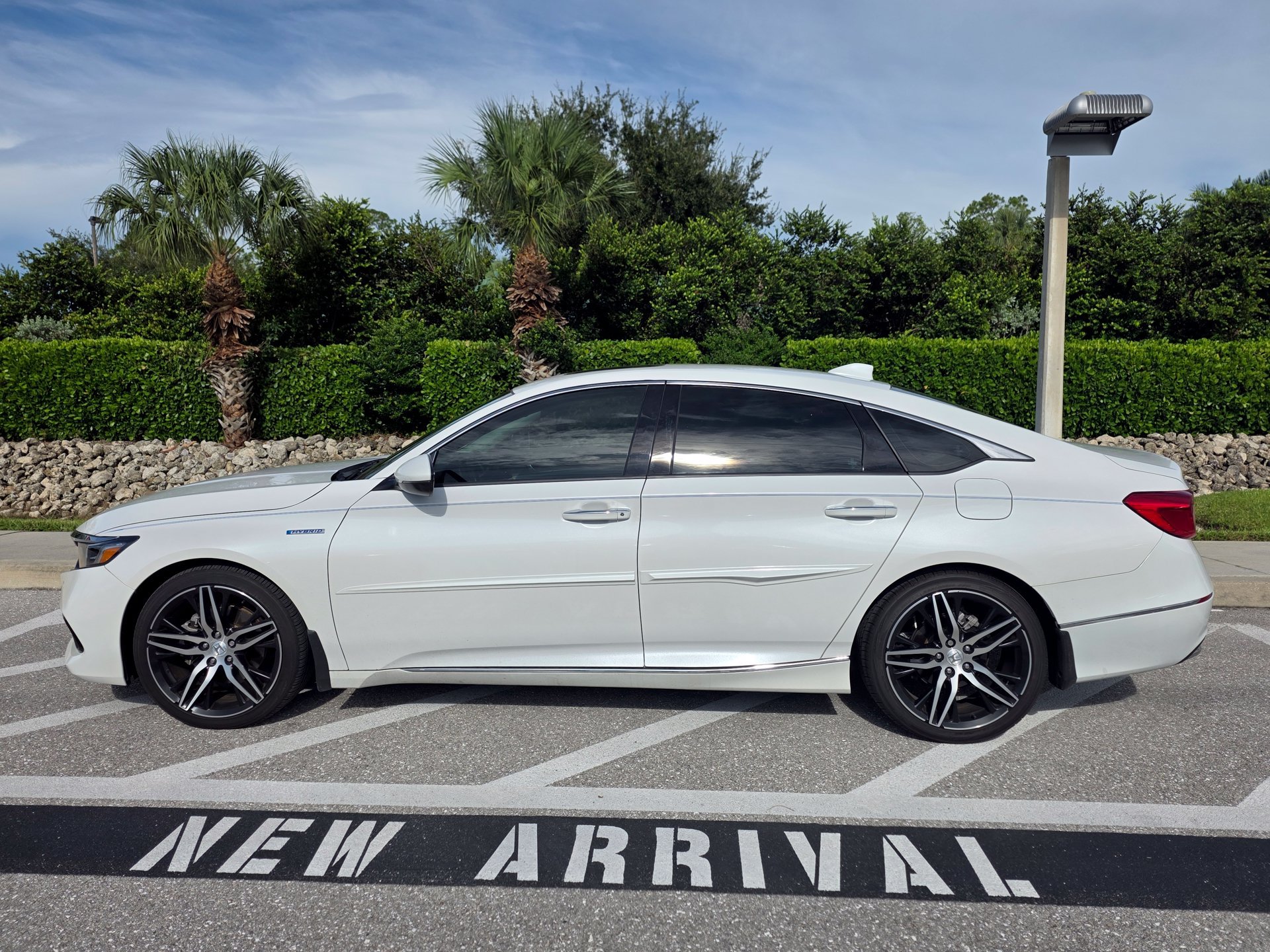 Used 2021 Honda Accord Touring image 7